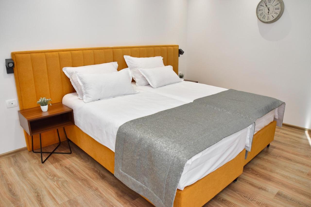 Hotel Premium Яйце Екстер'єр фото