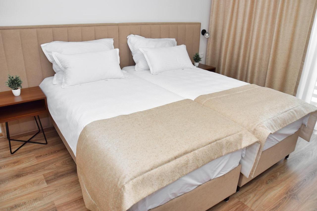 Hotel Premium Яйце Екстер'єр фото
