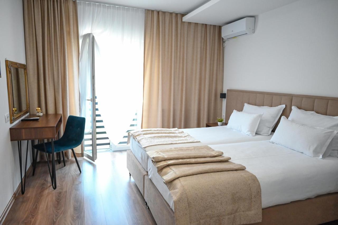 Hotel Premium Яйце Екстер'єр фото