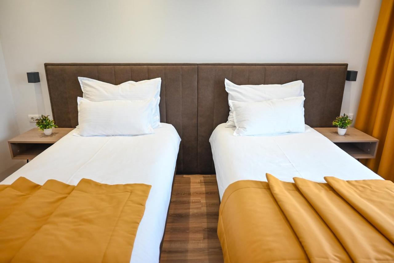 Hotel Premium Яйце Екстер'єр фото